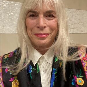 Meet your Posher, Ellen